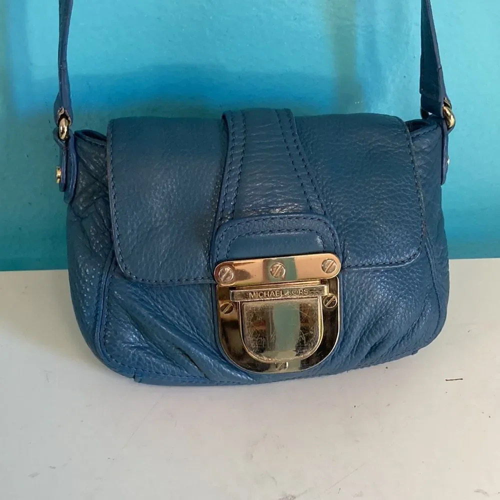 Michael Kors Blue Leather Small Crossbody Bag 6' X 8